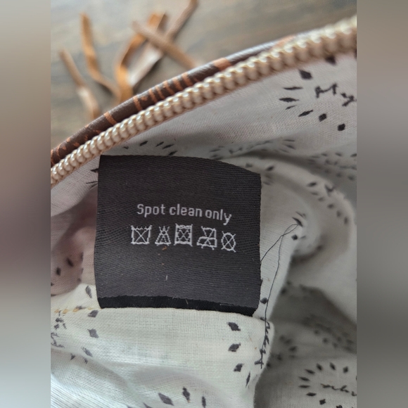 Myra Fringe Purse - Picture 7 of 9